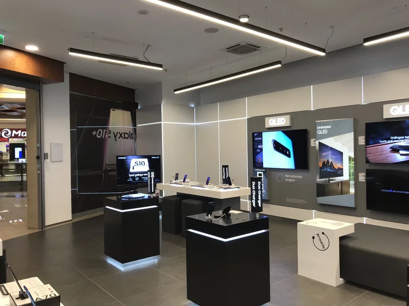 SAMSUNG Showroom