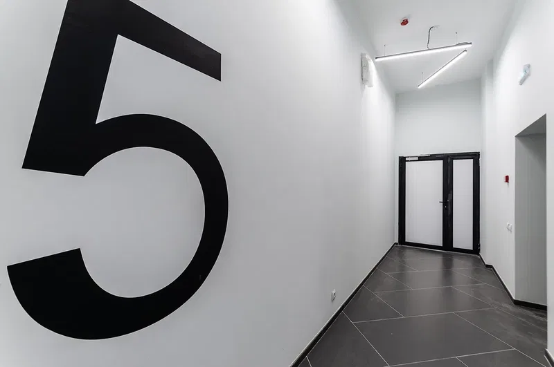 St. Petersburg'da Bronka Group ile Birlikte Modern Bir Ofis