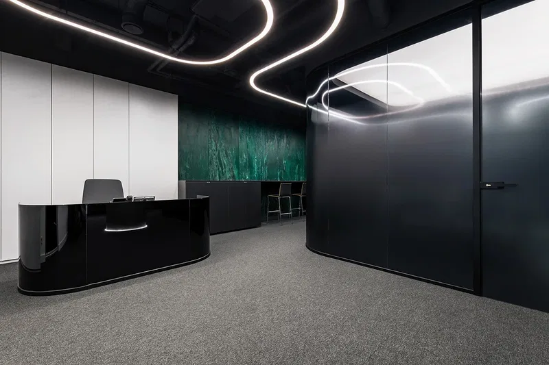 Kavisli Lineer Armatürlü Ofis
