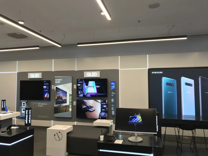 SAMSUNG Showroom