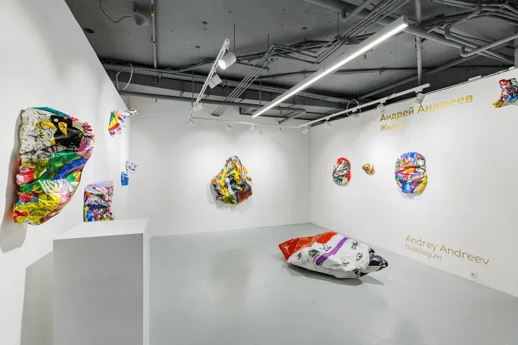 «Cube.Moscow» Galeri Projemiz