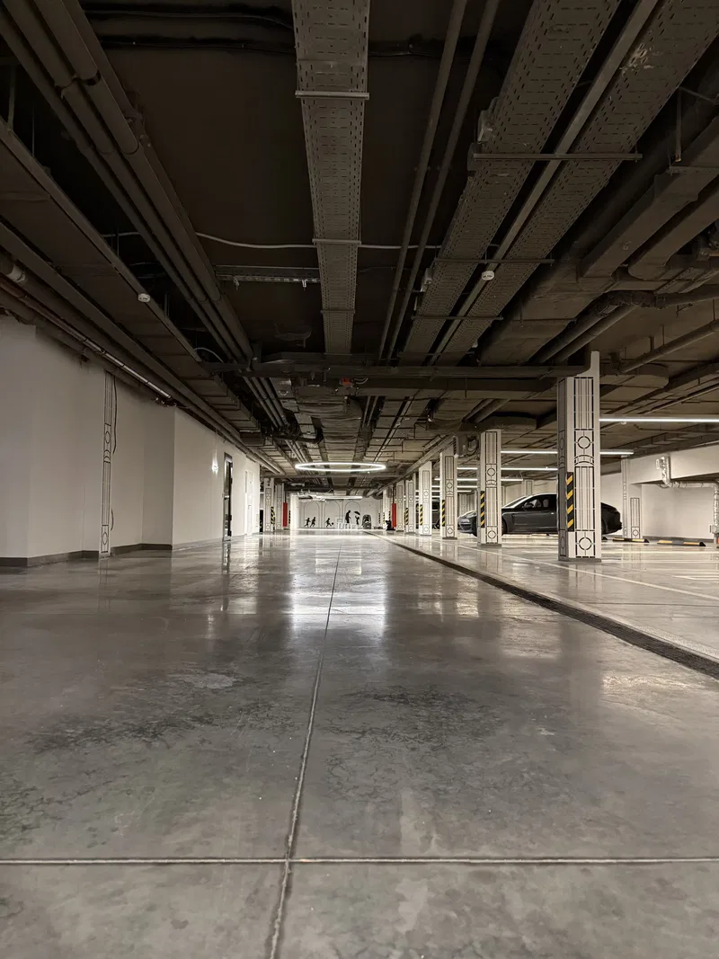 Gazetny Pereulok 13 – Otopark