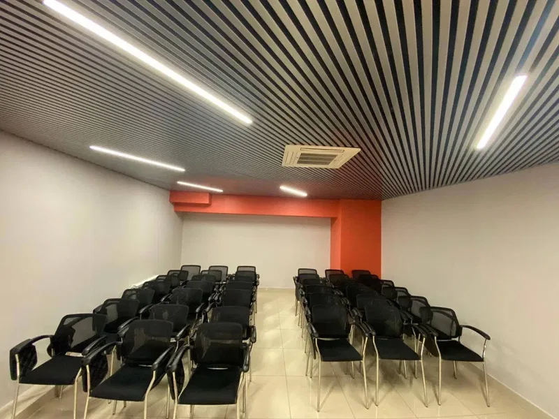 Moskova'da Bir Ofis
