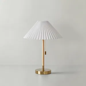 Настольный светильник Freya FR5533TL-01BS