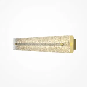 Настенный светильник (бра) Maytoni P091WL-L13G3K