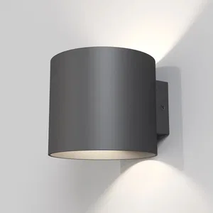 Настенный светильник (бра) Maytoni C066WL-01B