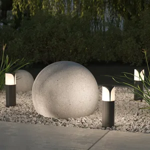 Уличный настенный светильник Outdoor O016WL-01B