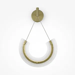 Настенный светильник (бра) Maytoni P091WL-L18G3K