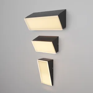 Уличный настенный светильник Outdoor O436WL-L20GF3K