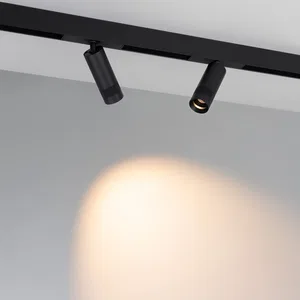 MAG 25 SPOT ZOOM MAG 25 SPOT ZOOM