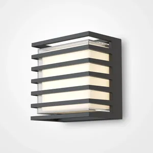 Уличный настенный светильник Outdoor O020WL-L10B3K