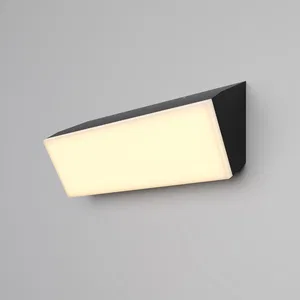 Уличный настенный светильник Outdoor O436WL-L20GF3K