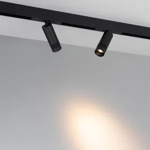 MAG 25 SPOT ZOOM MAG 25 SPOT ZOOM