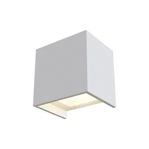 Настенный светильник (бра) Maytoni C155-WL-02-3W-W