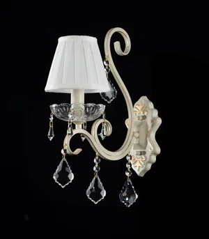 Настенный светильник (бра) Maytoni ARM288-01-G