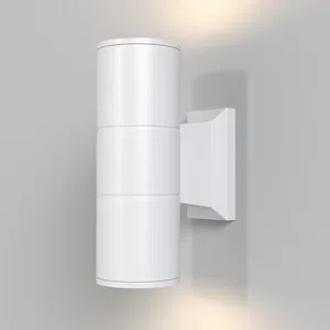 Уличный настенный светильник Outdoor O574WL-02W