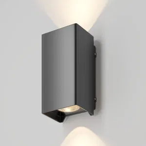 Уличный настенный светильник Outdoor O570WL-L10B3K