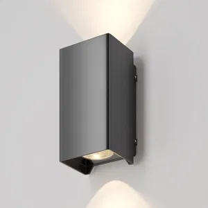 Уличный настенный светильник Outdoor O570WL-L10B3K