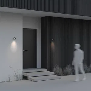 Уличный настенный светильник Outdoor O010WL-01B
