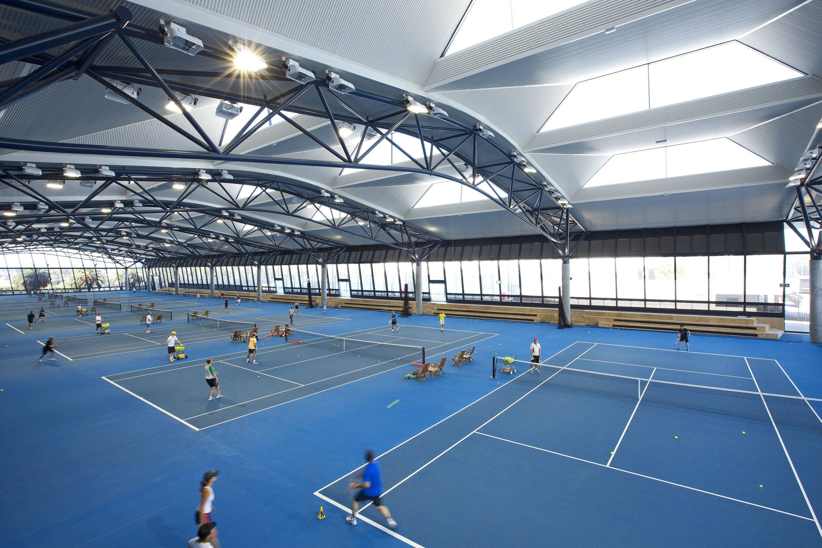 ​Освещение теннисных кортов особенности и нормы