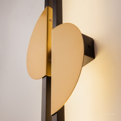 Настенный светильник (бра) Maytoni MOD179WL-L22BS4K