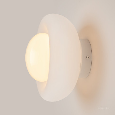 Настенный светильник (бра) Maytoni MOD435WL-01W