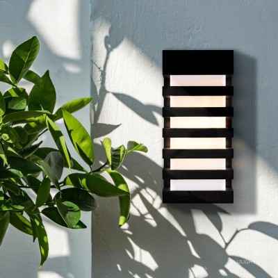 Уличный настенный светильник Outdoor O034WL-02B