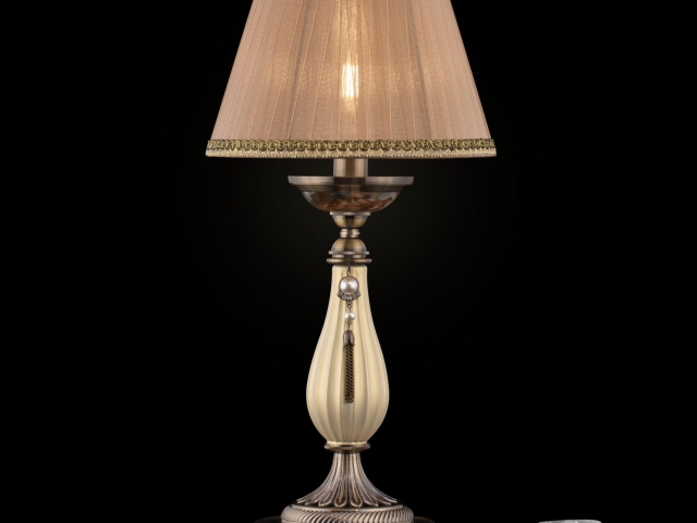 Настольный светильник Maytoni RC024-TL-01-R фото:2
